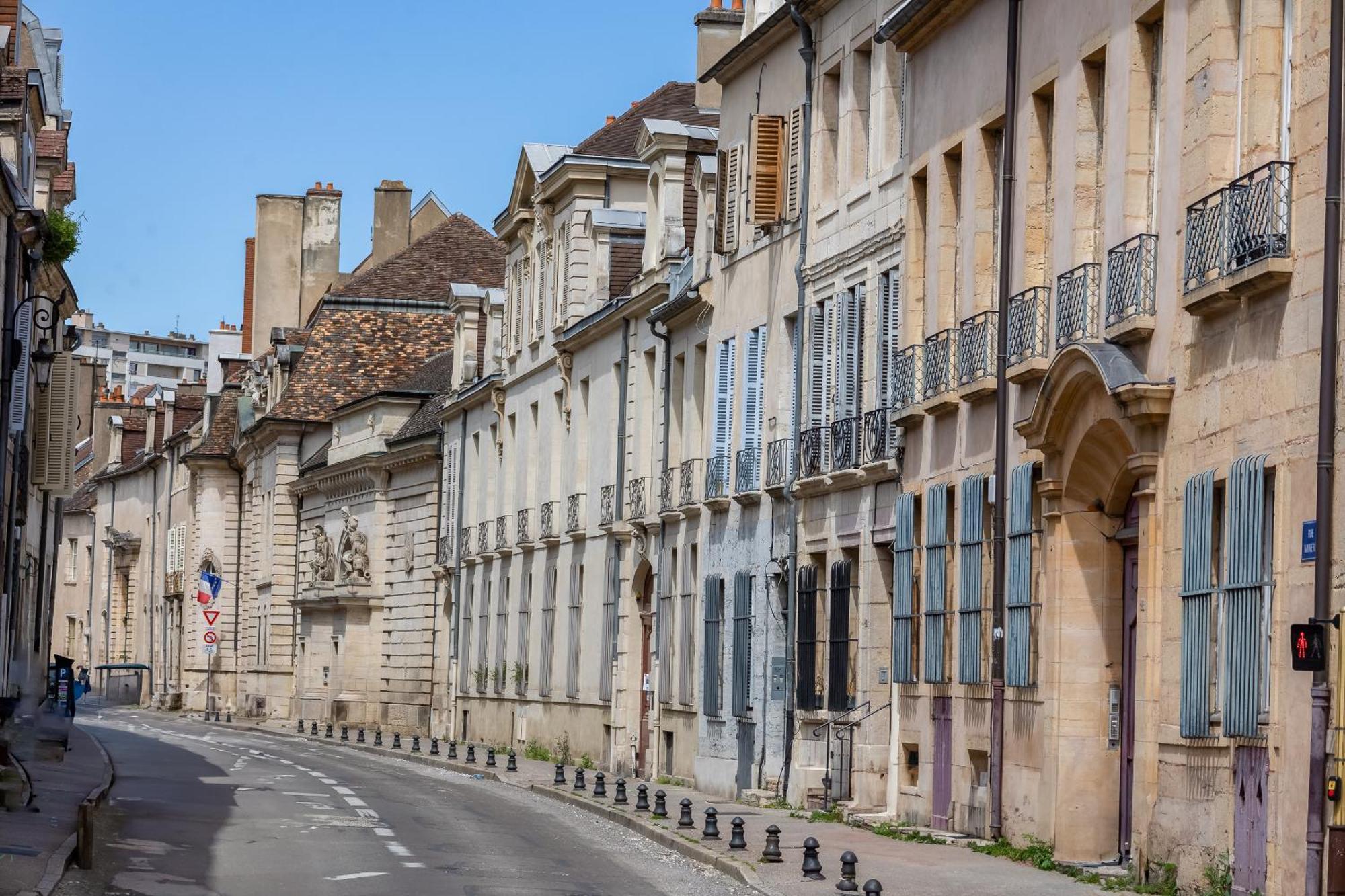 Le Vannerie - Appartement Coeur Historique - Tout Equipe Діжон Номер фото